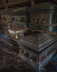 Caskets Left Behind Inside An Abandoned Funeral Home Oc 6000x4000 Abandoned Abandoned Places Casket