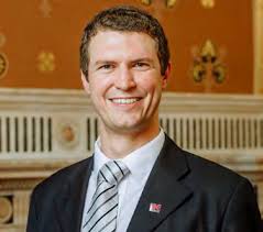 A NEW MASTER 1 FAREWELL TO SIR DRUMMOND BONE 4