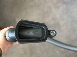 Möchten sie bis zum grundwasser bohren, brauchen sie immer eine gültige genehmigung. Locher In Wand Und Decke Bohren Ohne Bohrstaub Redaktion42 S Weblog