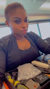 Hello, Alumni! I'm looking for an estate lawyer. Anyone here happy to take 