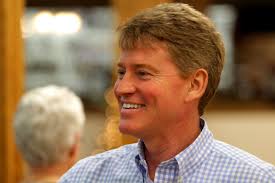 Campaign Finance: it doesn't look like Eric Greitens (r) will be able to  keep up