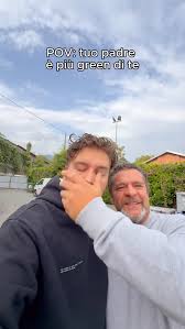 POV: Tuo padre è più green di te