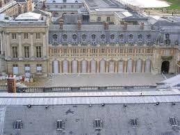 Versailles Vue Sur La Cour De Marbre Versailles Chateau Trianon