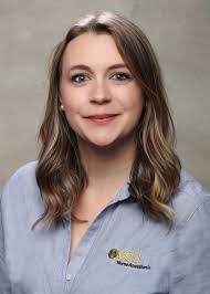 Danielle Richmond's Instagram, Twitter & Facebook