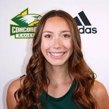 Ellie Cary's Instagram, Twitter & Facebook