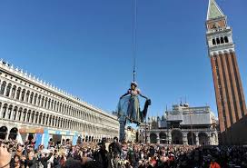 Per l'occasione, la seconda domenica. A Venezia Per Il Carnevale Va In Scena Il Volo Dell Angelo Siviaggia