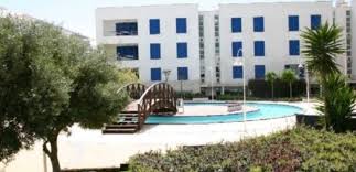 Mais le plus généreux reste le portugal, où le statut de résident non habituel permet aux retraités n'ayant pas habité dans le pays dans les cinq. Acheter Un Appartement A Lagos Faro Portugal Realty Luxe