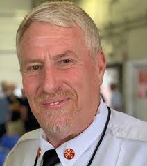 Chief Bradshaw receives accreditation