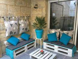 Palettenbett selber bauen palettenmöbel europaletten, diy bett aus paletten unter 100€! Balkonmobel Selber Bauen Holzpaletten Auflagen Blau Palettenmobel Im Freien Diy Palettenmobel Mobel Aus Paletten