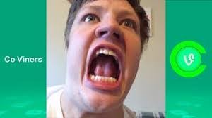 Aaron Vine's Instagram, Twitter & Facebook