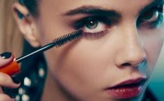 How to Find the Perfect Denim Cutoffs for Summer and Tailor Them to