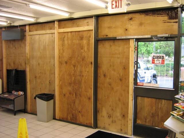 Boarding Up Your Restaurant's Entrance- What to Know in 2026