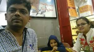 Manish Doshi at Mamledar Misal, Kandivali West,