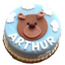 Gateau D Anniversaire Ourson Dans Les Nuages Que Vous Pourrez Personnaliser Avec Le Prenom De L Enfantexi Gateau Anniversaire Gateau Anniversaire Enfant Gateau