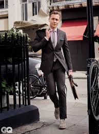 Skull island, crimson peak, only lovers left alive and many more. Tom Hiddleston Wears The Sharpest Business Suits Of The Season Gq