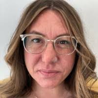 Randi Frank's Instagram, Twitter & Facebook