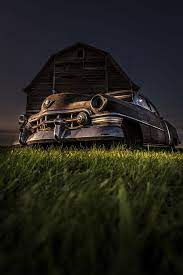 28 Timeless Images Of Time Worn Old Cars Old Cars Old School Cars Old Classic Cars