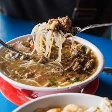 Salah satu makanan itu adalah mi sop, atau ada juga yang menyebutnya mi so. Wajib Coba Ini Dia 5 Rekomendasi Mie Sop Yang Enak Di Medan Makanmana