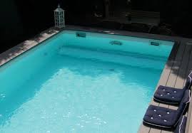 Splitterfreie Poolumrandung Pramiertes Design Made In Germany In 2020 Pool Umrandung Poolumrandung Holz Pool