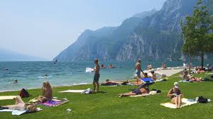 Gardasee: Bei Regelverstößen drohen bis zu 600 Euro Strafe | STERN.de