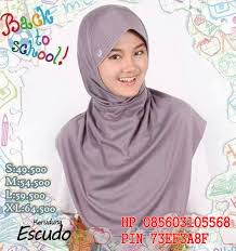 Gamis rabbani dapat membuat kamu tetap tampil syari sekaligus modern. 2