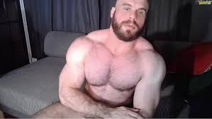 Hairy Muscle Daddy Bubble - ThisVid.com