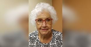 Shelby Mccray's Instagram, Twitter & Facebook