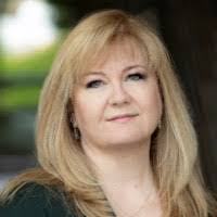 Lisa Bourdeau's Instagram, Twitter & Facebook