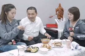 侯友宜 (ja) político taiwanés (es). å¹•åƒšèƒ½è·Ÿå¥³å…'äº¤å¾€å—Ž ä¾¯å‹å®œ å¯ä»¥å•Š ä½†æ˜¯ä¸è¦ç¾åœ¨ é¢¨å‚³åª'