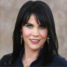 Carolyn Degroat's Instagram, Twitter & Facebook