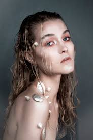 Christine Graff's Instagram, Twitter & Facebook