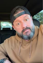 How to Rise Above Negative Comments and Stay Positive