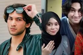 Rizky billar dan lesty kejora diharapkan menjalin hubungan oleh netizen karena dianggap memiliki nasib yang sama setelah. Ini Profil Biodata Fadil Joan Saingan Rizky Billar Karena Berani Dekat Dengan Lesti Kejora Semua Halaman Nova