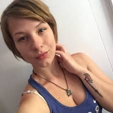 Carly Dodson (@carlykookie)