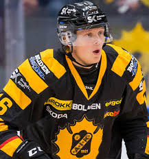 Det har ryktats en tid om att skellefteå aik ska hem forwarden pär lindholm från boston bruins. Linus Lindstrom Elite Prospects
