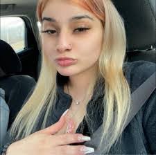 Britney Sylvester's Instagram, Twitter & Facebook