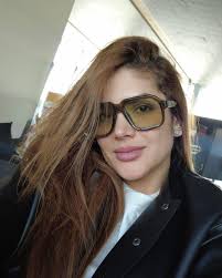 Poniéndole color a la vida!🌈💫 . . . . . . . . . . . #colombia  #tierrascolombianas #barranquilla🇨🇴 #lavidaesuncarnaval #🧡🩷🩵💛💚💜