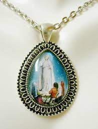 Our Lady Of Fatima Pendant With Chain Ap15 036 Etsy Lady Of Fatima Pendant Chain