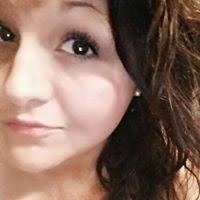 Kid Me Not: An anthology by child-free women of the '60s now in their 60s  by Aralyn Hughes