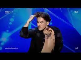 Celebrul coregraf a reușit rapid să ajungă la inima telespectatorilor, iar acum a bătut palma cu kanal d. Romanii Au Talent 2018 Emil Rengle Part 1 Youtube
