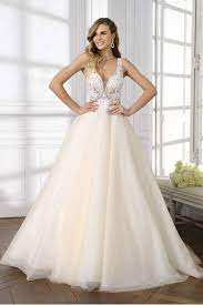 Weitere ideen zu hochzeitstorte, tortendeko, torte hochzeit. Avant Garde Brautkleider Aufregend Modern Und Einzigartig