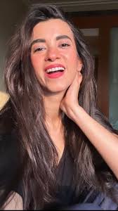 Dermatologist approved: Saba Azad's smoothie recipe for healthy hair