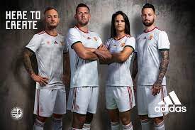 Niet alleen was het een uitdrukking van de respectievelijke hongaarse en oostenrijkse eigenheid binnen het staatsverband, tegelijkertijd pas enkele jaren geleden veranderde het oostenrijkse voetbaltenue. Hongarije Voetbalshirts 2018 2019 Voetbalshirts Com