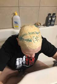 With high praise from nearly 7,000 walmart customers, this popular hair dye is available in 15. This Girl Was Bleaching Her Hair And Put A Plastic Bag From Walmart Over It To Help The Heat Stay In And It Printed The Ink Onto Her Hair Not My Photo