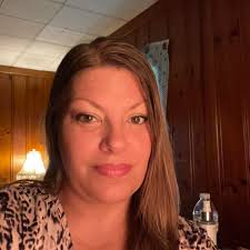 Moving out the Trailer Park..got me niiiccee Doublewide💃💅 #trailerpark  #Moving #offeraccepted #funnyskits #comedy #realtors #homebuying