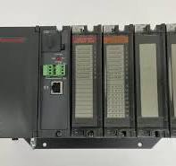 Honeywell 900C31-0244-00 HC900 C30 PLC Module w/ Rack, PS & Modules