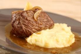 Recette De Pave De Boeuf Roti A L Ail Fume Sauce Comme Une Carbonnade Flamande Puree De Pommes De Terre Grand Chef Facile Recette Puree Pomme De Terre Pave De Boeuf