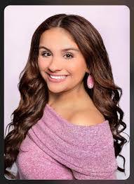 Danielle Sain's Instagram, Twitter & Facebook