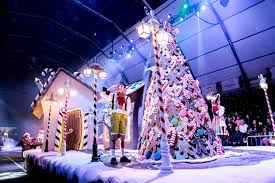 Ao contrário do que muitos pensam, aqui em gramado também faz calor, mas as noites são sempre fresquinhas. Em Gramado O Natal Vai Ate Janeiro Portugues Brasil