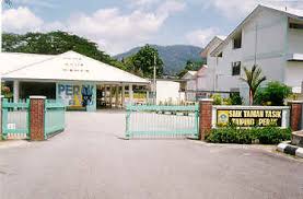 Shooting taiping with a toy drone. Aktiviti Slad Smktt